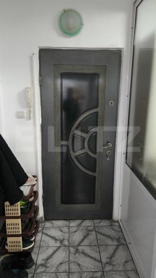 Apartament cu 4 camere decomandat, mobilat în Burdujeni