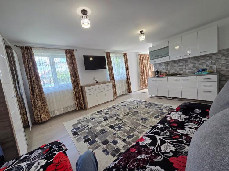 Casă cu 5 camere cu Teren 600 Mp în Somova