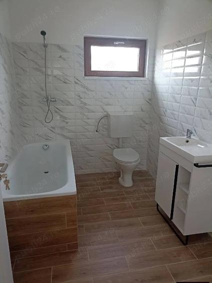 Casă cu Teren 440 Mp în Central