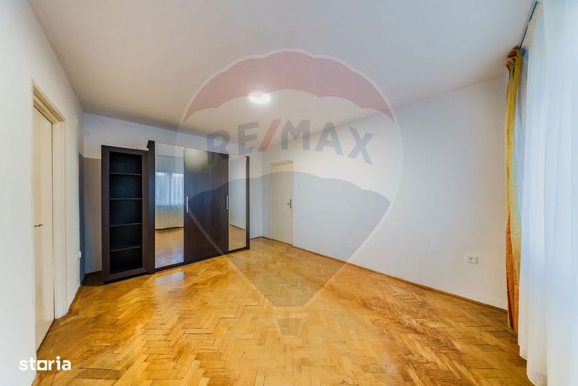 Apartament cu 2 camere, mobilat în Central