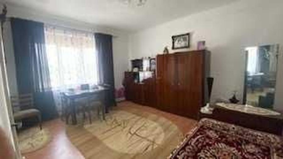 Casă cu 4 camere în Ileni
