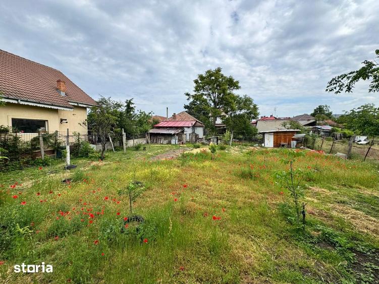 Casă cu 4 camere cu Teren 948 Mp în Brestei
