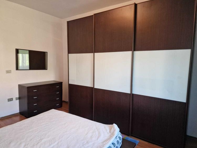 Apartament cu 2 camere decomandat în Petros