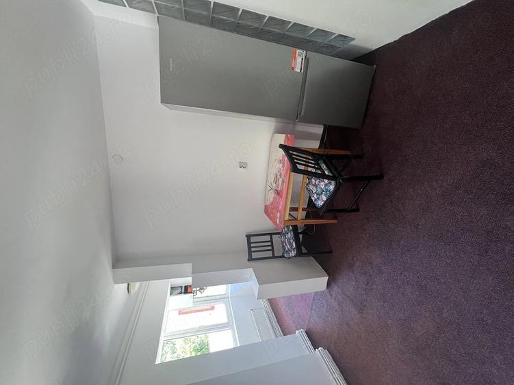 Apartament cu 3 camere decomandat în Sud