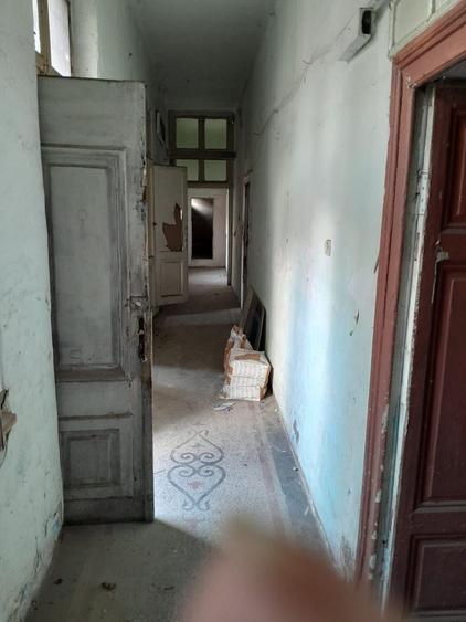 Casă individuală cu 16 camere cu Canalizare în Unirii