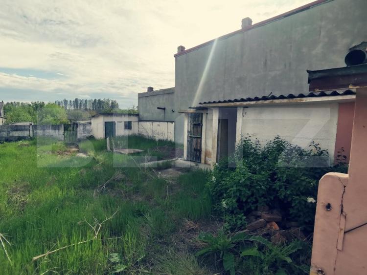 Casă individuală cu 5 camere cu Teren 1624 Mp în Cernele