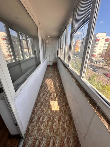 Apartament cu 2 camere semidecomandat în P-ța Victoriei