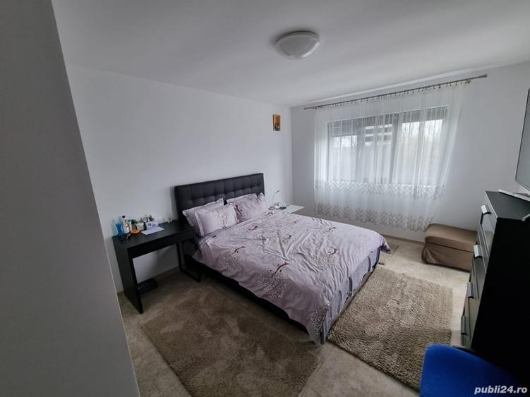 Casă cu 4 camere cu Teren 300 Mp în Central