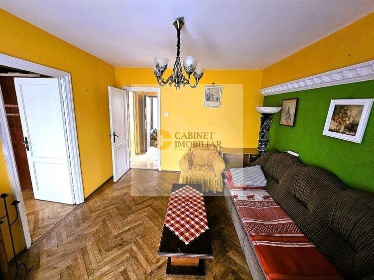 Apartament cu 2 camere semidecomandat, mobilat în Universitate