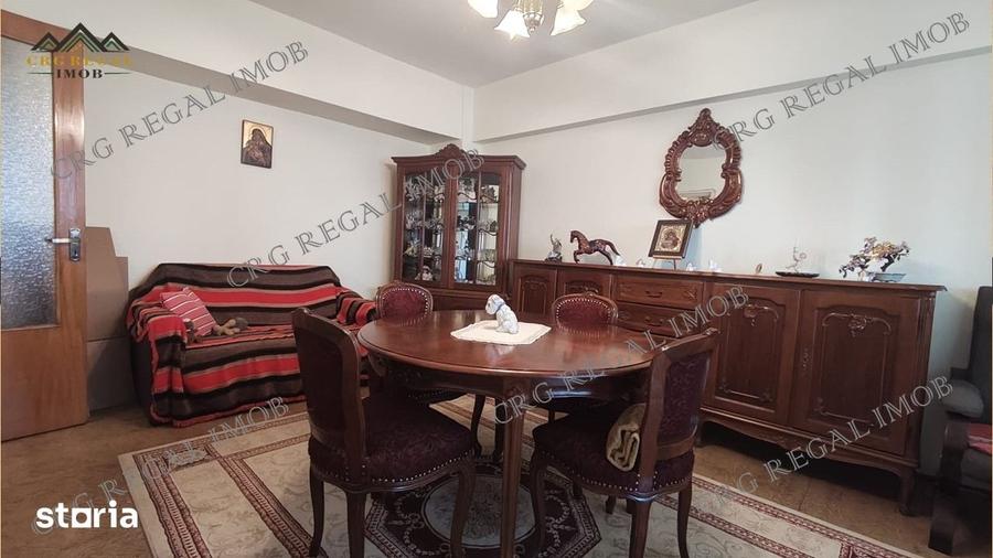 Apartament cu 4 camere decomandat în Colentina