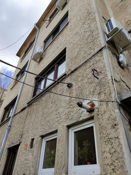 Apartament cu 4 camere semidecomandat, mobilat în Foișorul de Foc
