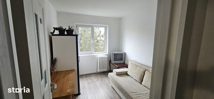 Apartament cu 3 camere semidecomandat zona Mircea cel Batran - 1