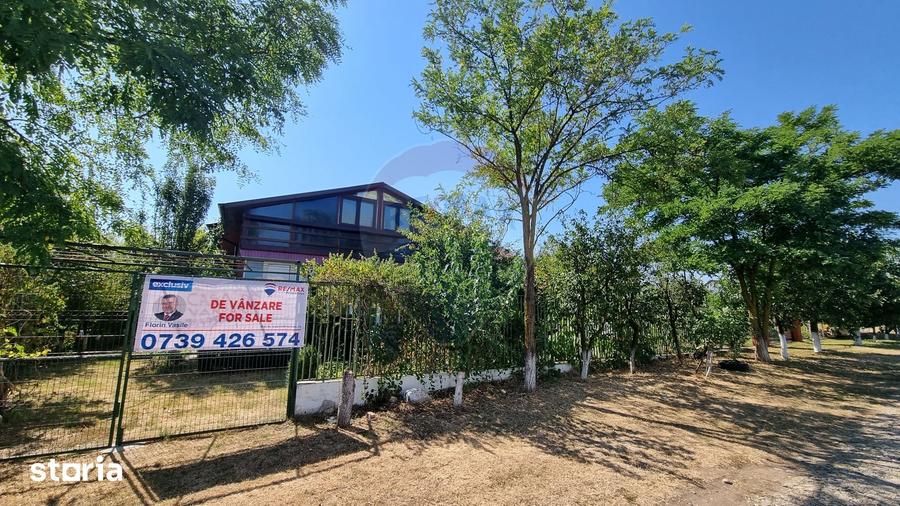 Casă cu 5 camere cu Teren 1000 Mp în Central