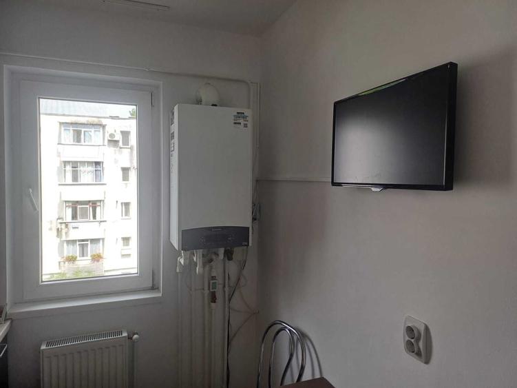 Apartament cu 2 camere semidecomandat în Central