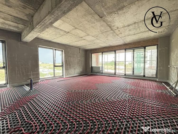 Apartament cu 4 camere decomandat în Central