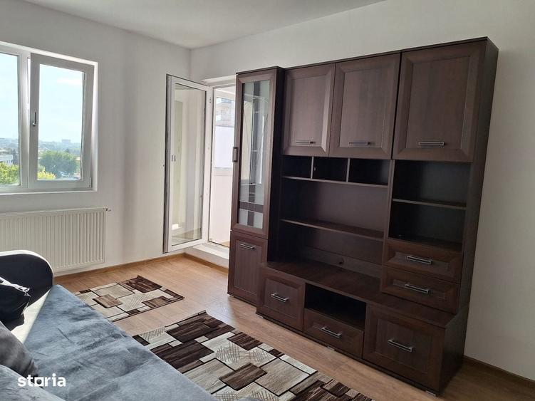 Garsonieră decomandată în Uverturii