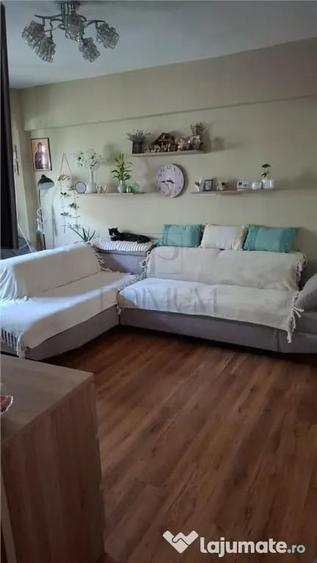 Apartament cu 2 camere decomandat în Dâmbovița