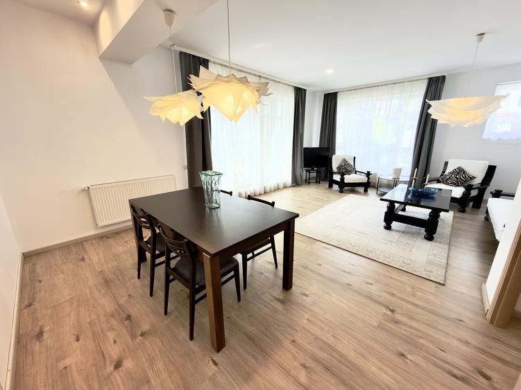 Apartament cu 3 camere decomandat, mobilat în Barbu Văcărescu