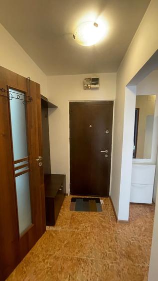 Apartament cu 2 camere decomandat în Drumul Taberei