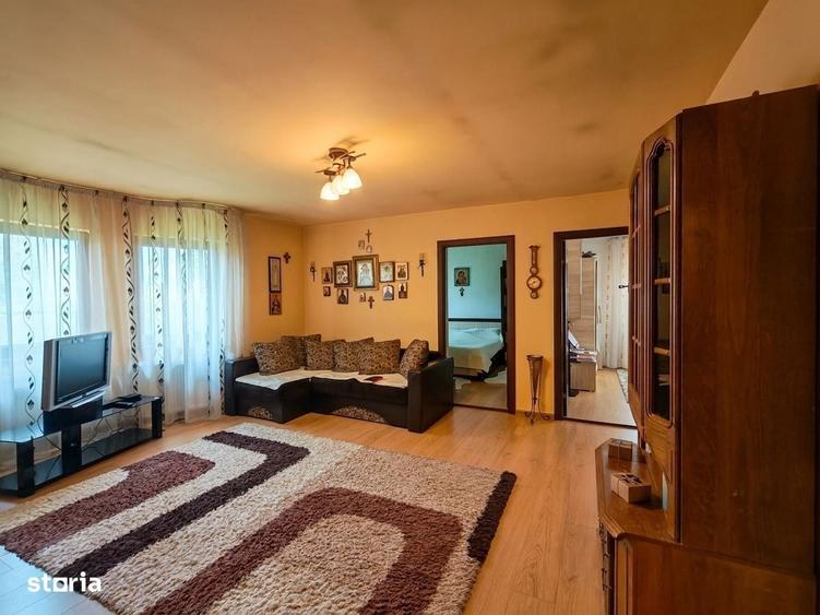 Casă cu 4 camere cu Teren 450 Mp în Ruși-Ciutea