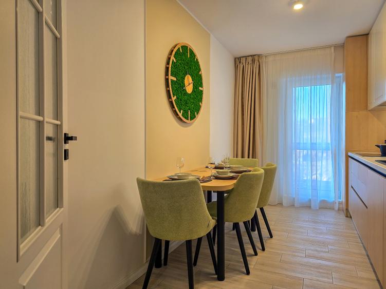Apartament cu 3 camere decomandat în Galata
