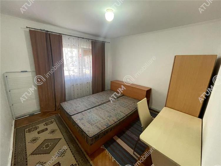 Apartament cu 2 camere decomandat, mobilat în Calea Dumbrăvii