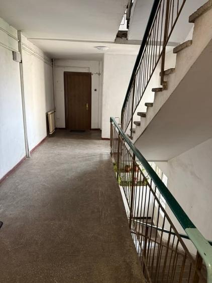 Apartament cu 2 camere decomandat în Olteniței