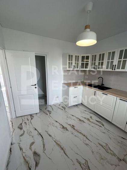 Casă individuală cu 4 camere cu Canalizare în Exterior Nord