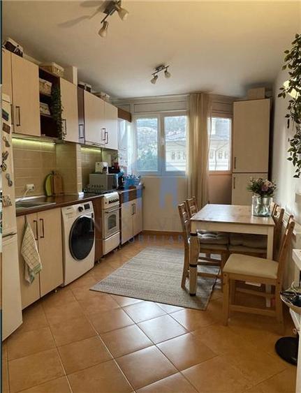 Apartament cu 2 camere decomandat în Grigorescu