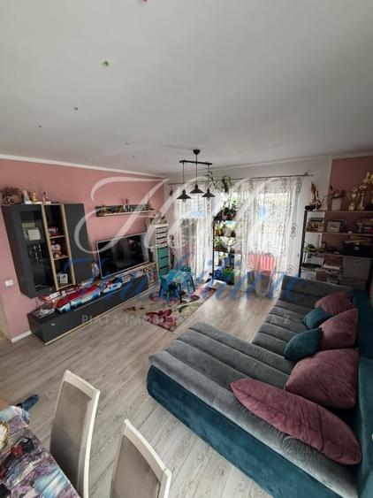 Apartament cu 2 camere semidecomandat în Iris