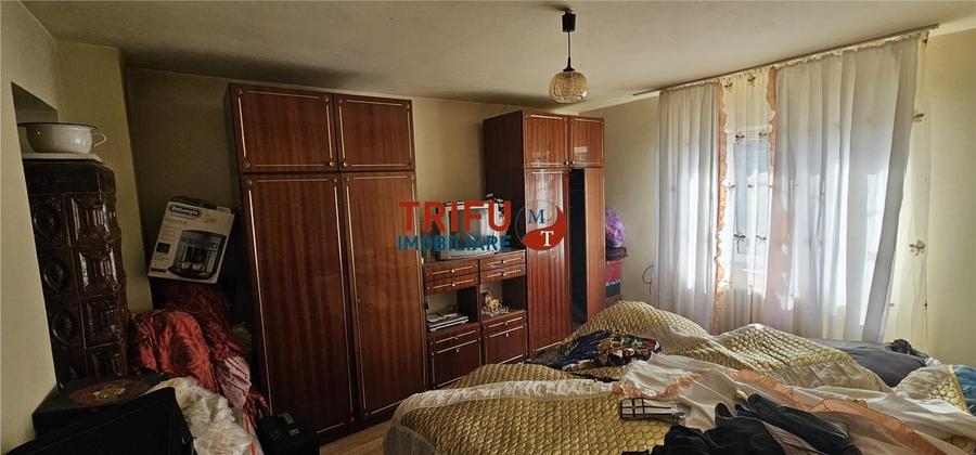 Casă individuală cu 3 camere cu Canalizare în Berghin