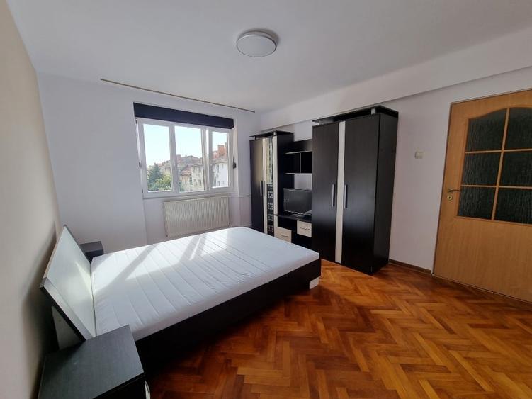 Apartament cu 2 Camere Decomandate - Foarte Aproape de Facultati - 4