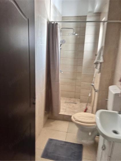 Garsonieră decomandată în Andronache