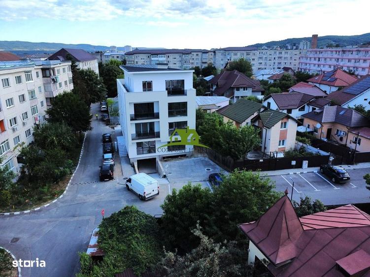 Apartament cu 3 camere decomandat în Traian