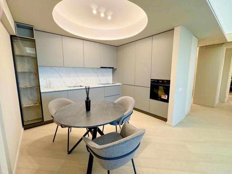 Apartament cu 3 camere decomandat, mobilat în Pipera