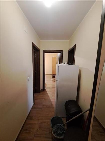 Apartament cu 2 camere decomandat, mobilat în Bulgaria