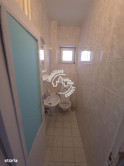 Apartament cu 4 camere decomandat în Central