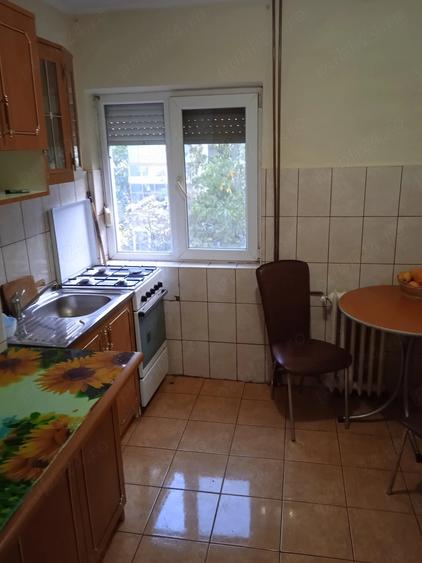 Apartament cu 2 camere semidecomandat în Rogerius