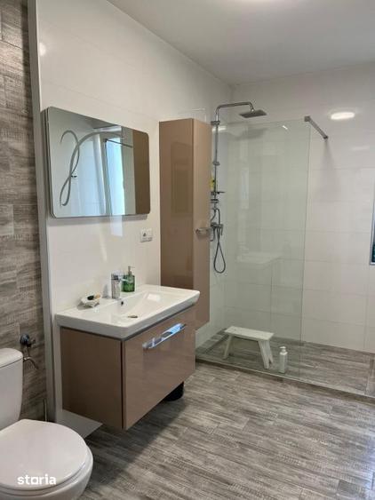 Apartament cu 3 camere, mobilat în Zorilor
