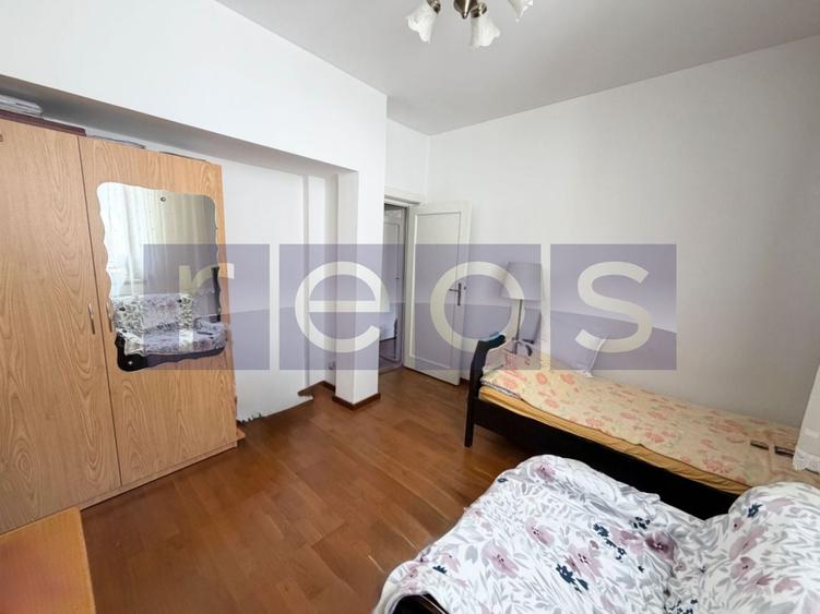 Apartament cu 4 camere decomandat în Ștefan cel Mare