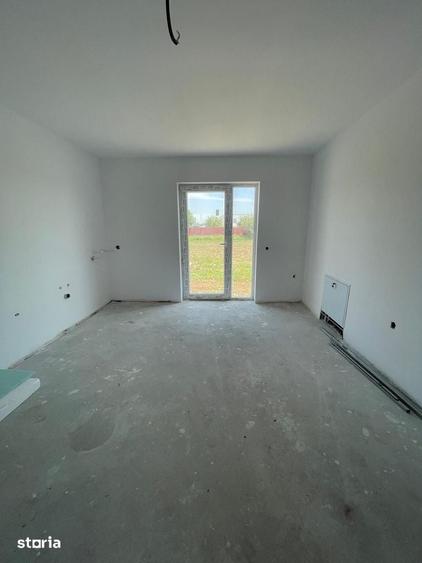Casă cu 3 camere cu Teren 280 Mp în Central