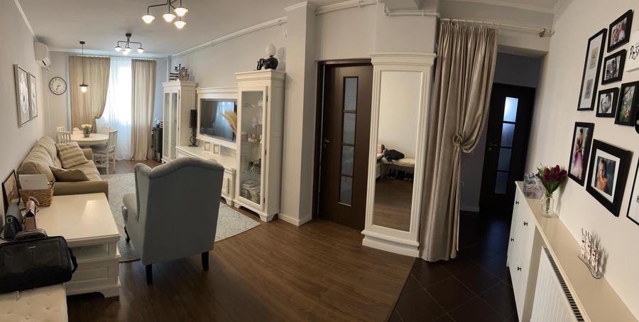 Apartament cu 3 camere decomandat, mobilat în Central