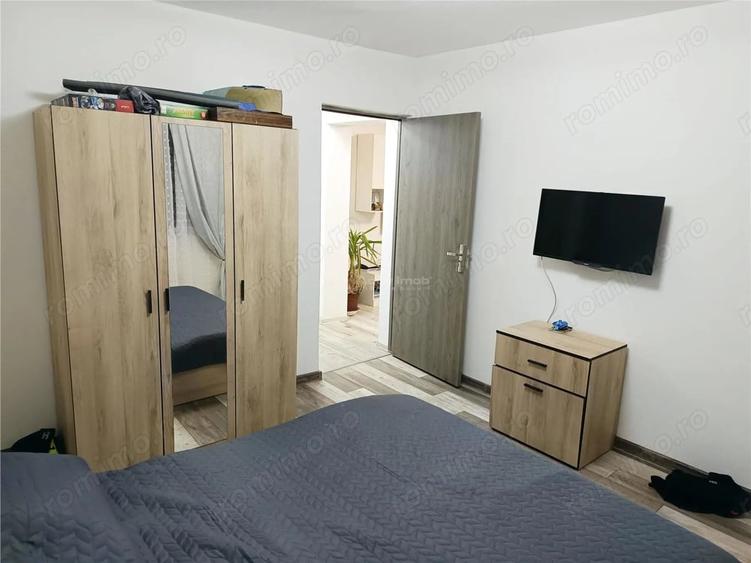 Apartament cu 2 camere decomandat, mobilat în Central