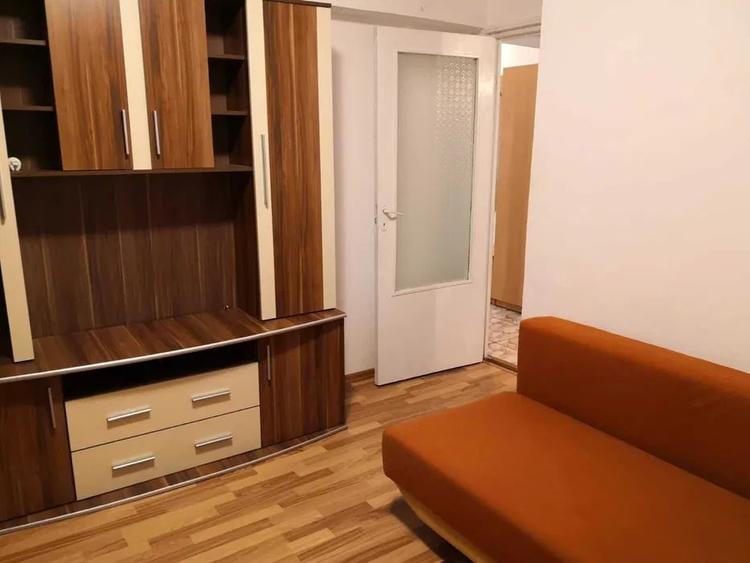 Apartament cu 2 camere decomandat, mobilat în Zorilor