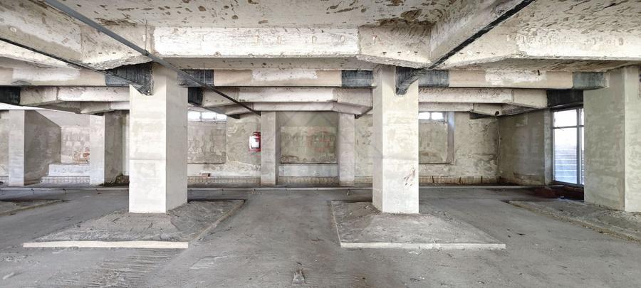 Spațiu comercial, de 381.39999389648 mp, în Central