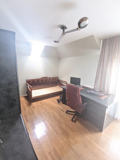 Casă individuală cu 5 camere cu Garaj în Mănăștur
