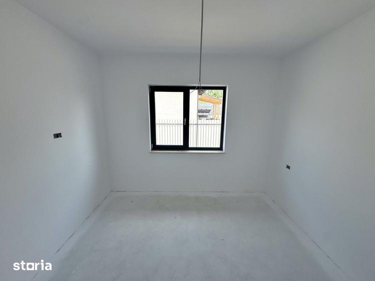 Casă cu 4 camere cu Teren 500 Mp în Rediu