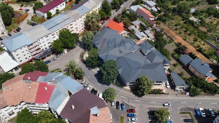 Spațiu comercial, de 2,800 mp, în Brăilei