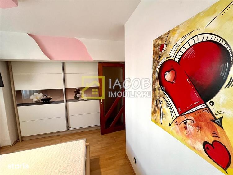 Apartament cu 2 camere decomandat în Republicii