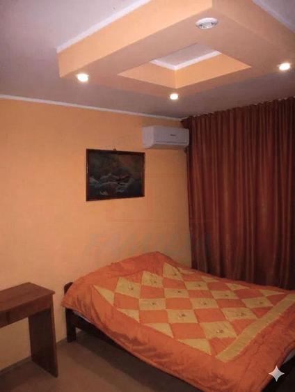 Apartament cu 2 camere semidecomandat, mobilat în Micro 40